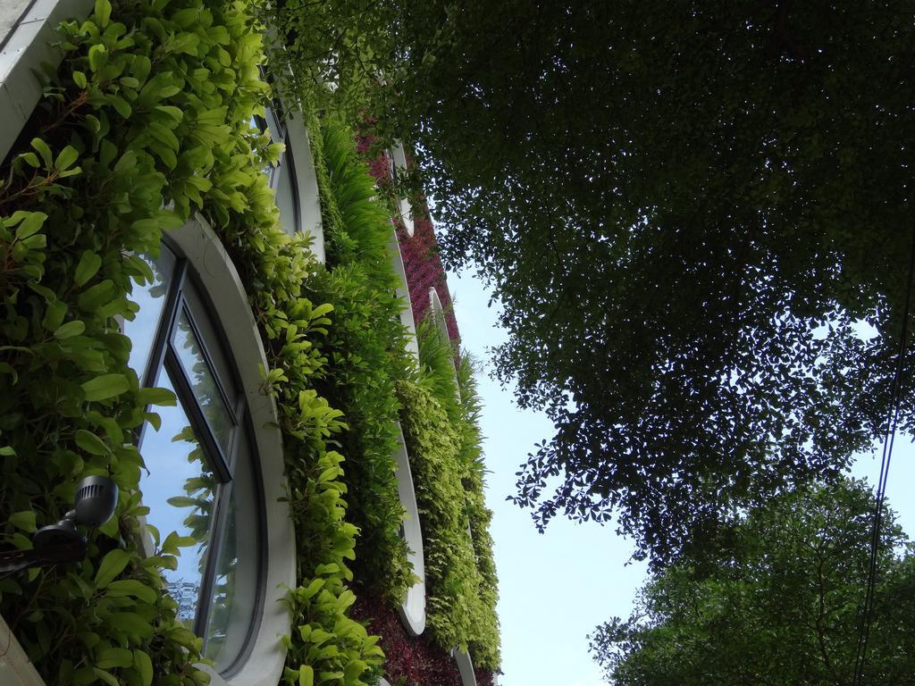 Flora By Crossroads Hotel 3*