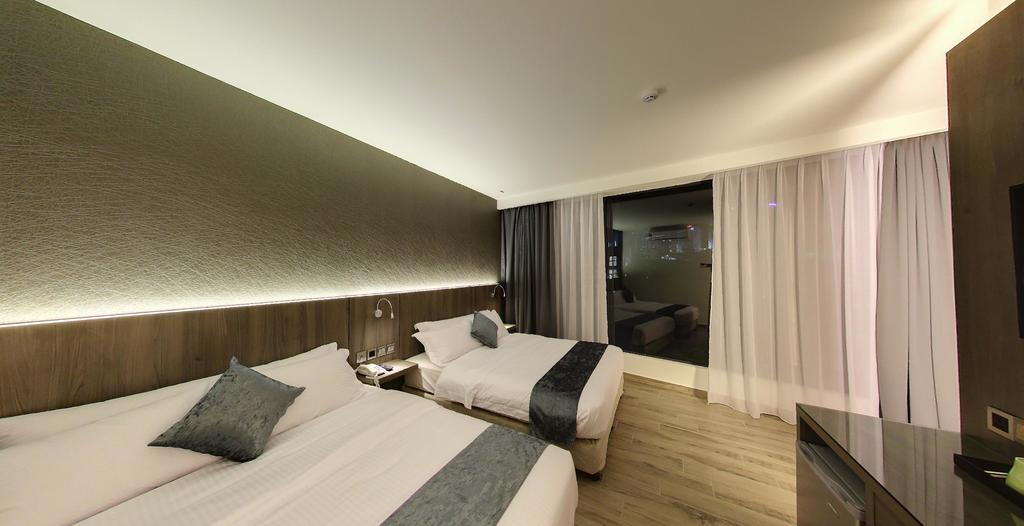 Hotel Flora By Crossroads