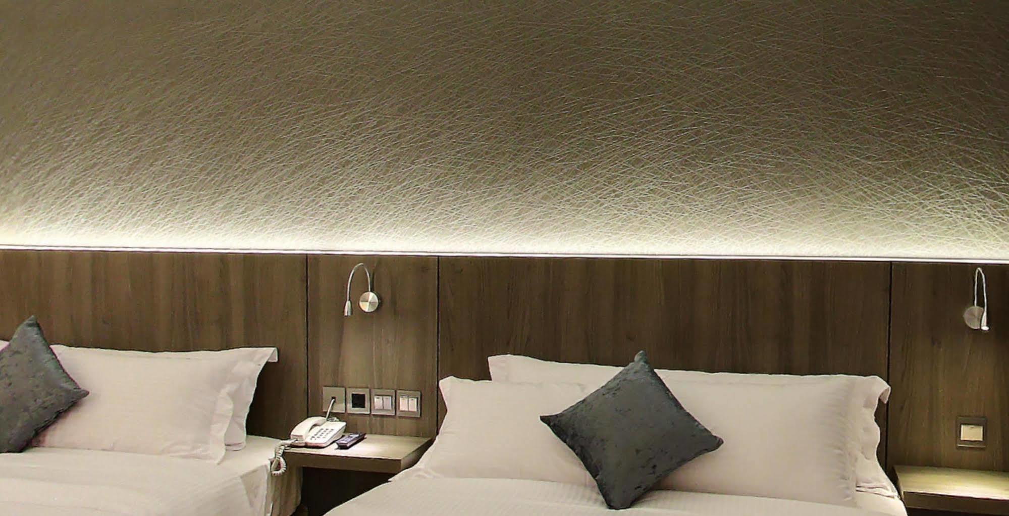 Hotel Flora By Crossroads 3*
